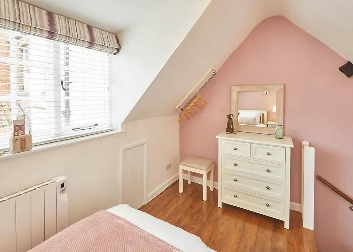 Host & - Dolphin 1736 Holiday home Whitby