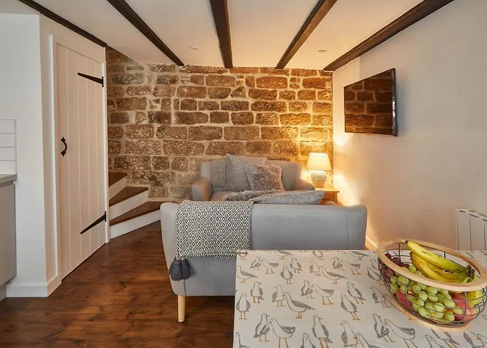 Holiday home Host & - Dolphin 1736 Whitby